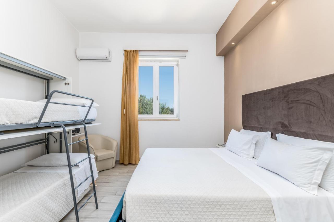 Hotel Reverse Torre Santa Sabina Eksteriør bilde
